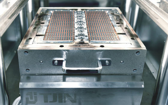 Système de moulage automatique Machine de fabrication de puces à semi-conducteurs Haute efficacité