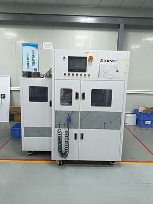500 mm Dimension de la machine de découpage et de formage utilisée dans l'industrie des semi-conducteurs